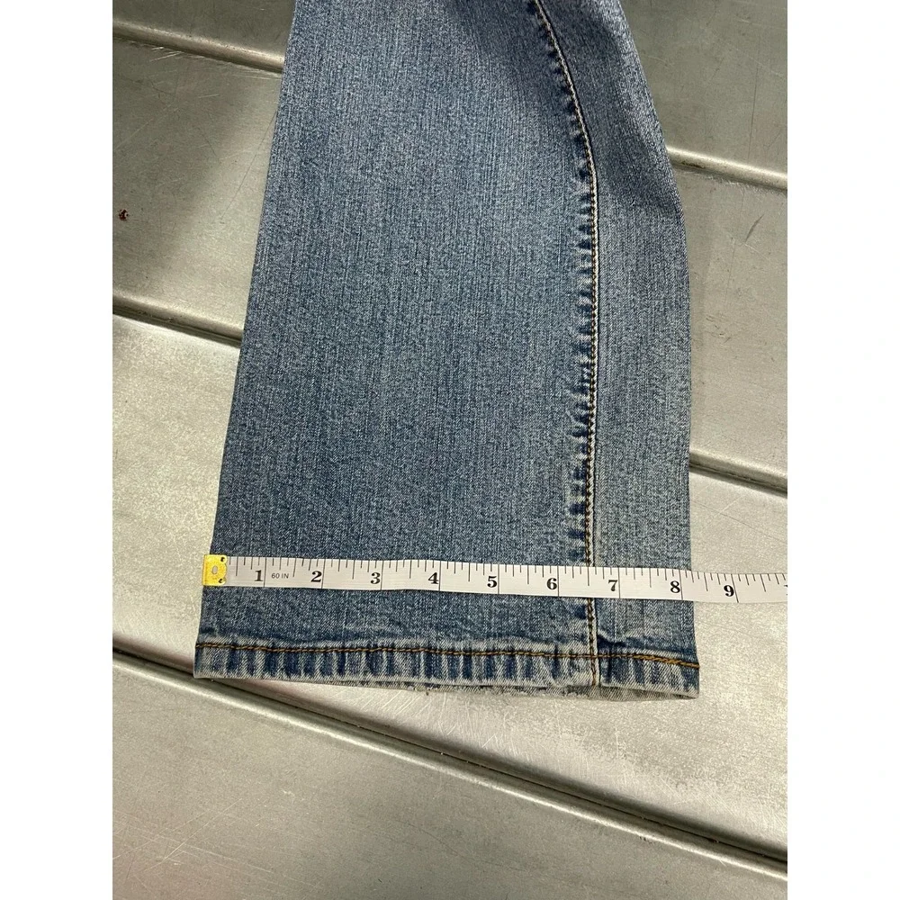 VTG Levis 550 Jeans Womens 12M 30X31 Blue Medium Wash‎ Denim Relaxed Boot Cut